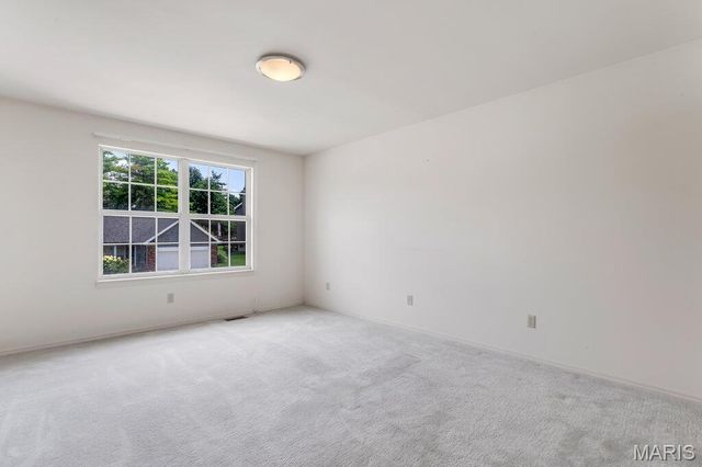 2910 Championship Boulevard, Oakville, MO 63129