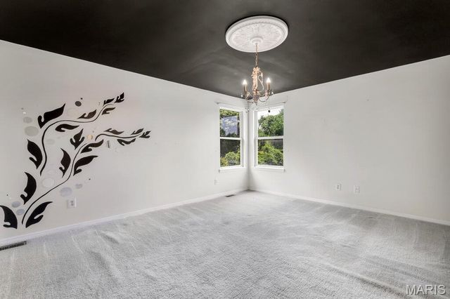 2910 Championship Boulevard, Oakville, MO 63129