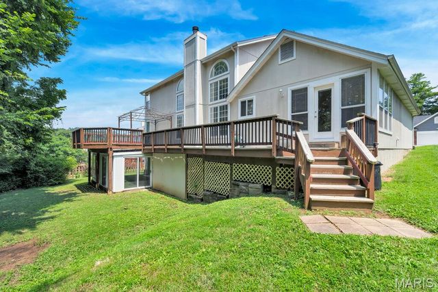 2910 Championship Boulevard, Oakville, MO 63129