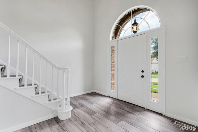 2910 Championship Boulevard, Oakville, MO 63129