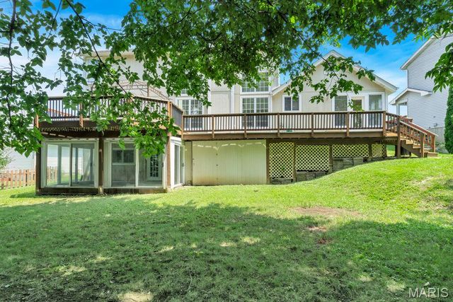 2910 Championship Boulevard, Oakville, MO 63129