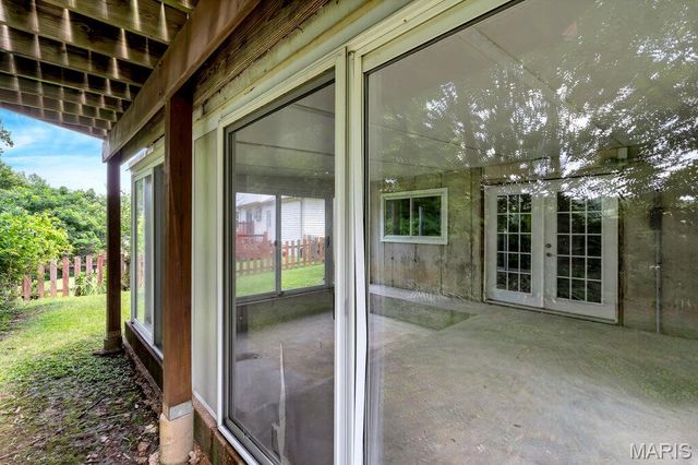 2910 Championship Boulevard, Oakville, MO 63129