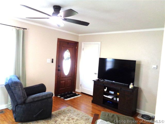 9 Louise Street, Jeffersonville, IN 47130