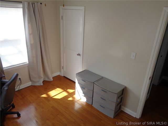 9 Louise Street, Jeffersonville, IN 47130