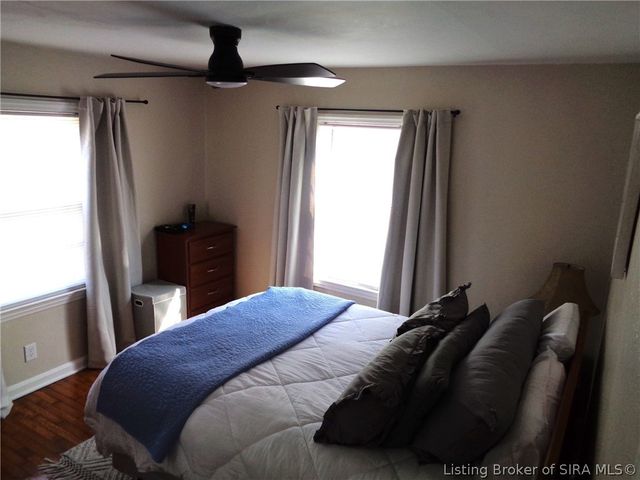 9 Louise Street, Jeffersonville, IN 47130