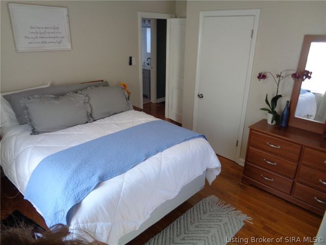 9 Louise Street, Jeffersonville, IN 47130