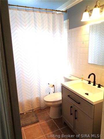 9 Louise Street, Jeffersonville, IN 47130