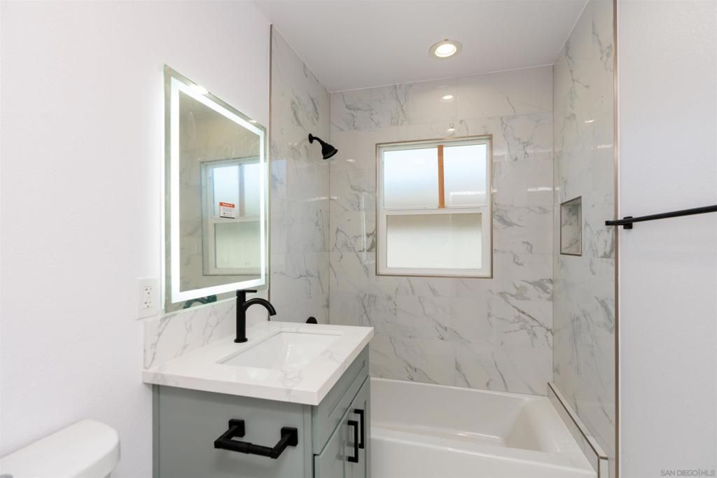 Image 5 of property listing at 430 47th, San Diego, CA 92102