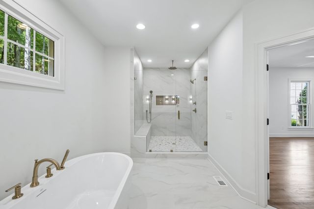 9442 Foothills Dr, Brentwood, TN 37027