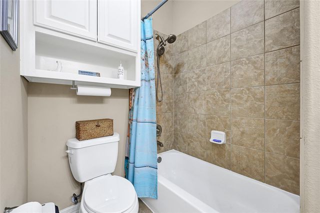 4517 Estella Court, League City, TX 77573