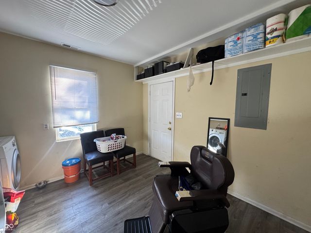 1122 Waldemere Avenue, Indianapolis, IN 46241