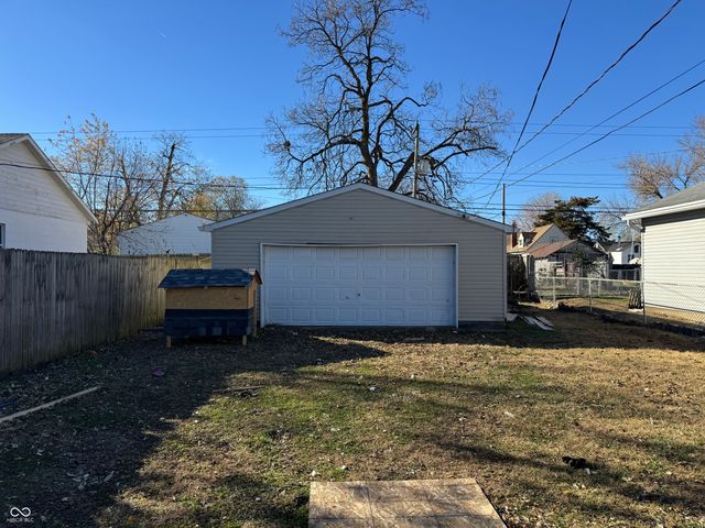 1122 Waldemere Avenue, Indianapolis, IN 46241