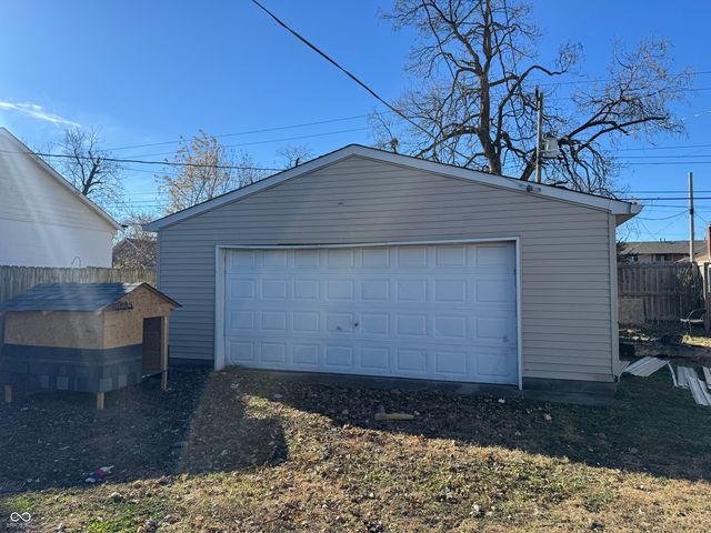 1122 Waldemere Avenue, Indianapolis, IN 46241