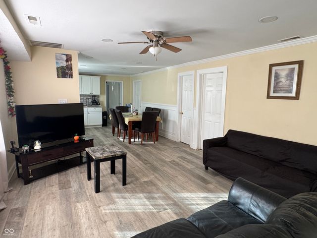 1122 Waldemere Avenue, Indianapolis, IN 46241