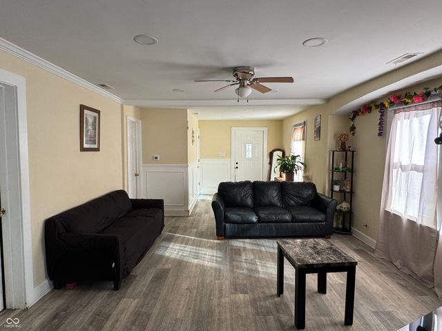 1122 Waldemere Avenue, Indianapolis, IN 46241