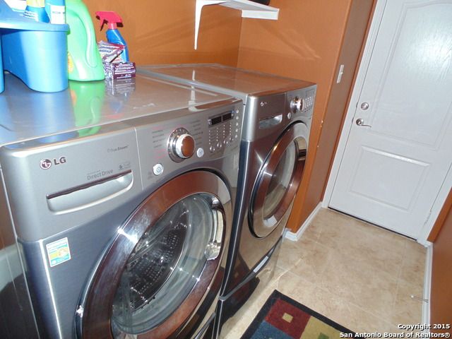 10903 Fox Crest, Live Oak, TX 78233