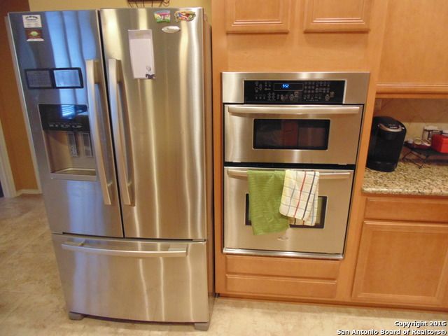 10903 Fox Crest, Live Oak, TX 78233