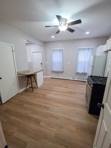 32 Bellevue Street A, Lowell, MA 01851