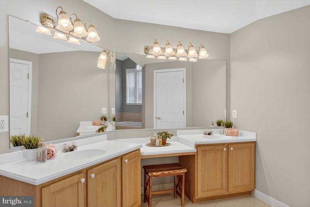 3607 OX RIDGE CT, Fairfax, VA 22033