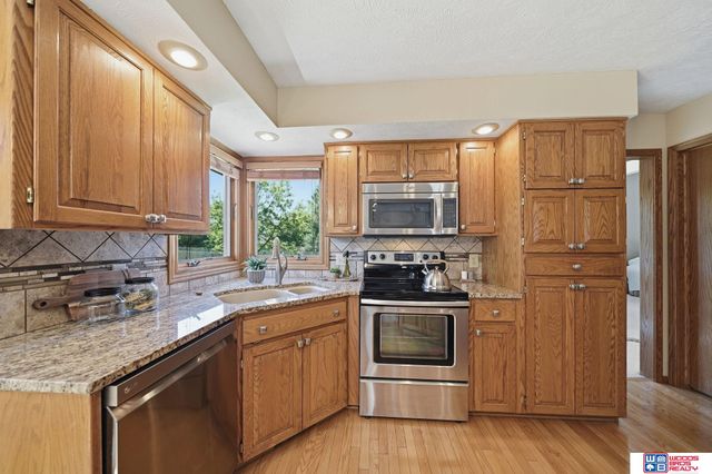 7115 Glynoaks Drive, Lincoln, NE 68516