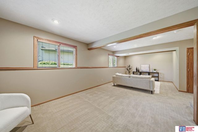 7115 Glynoaks Drive, Lincoln, NE 68516