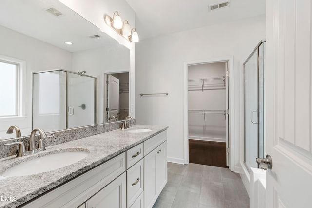 8121 Fieldcrest Lane, Fuquay Varina, NC 27526