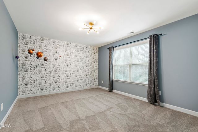 8121 Fieldcrest Lane, Fuquay Varina, NC 27526