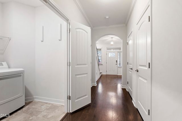 8121 Fieldcrest Lane, Fuquay Varina, NC 27526