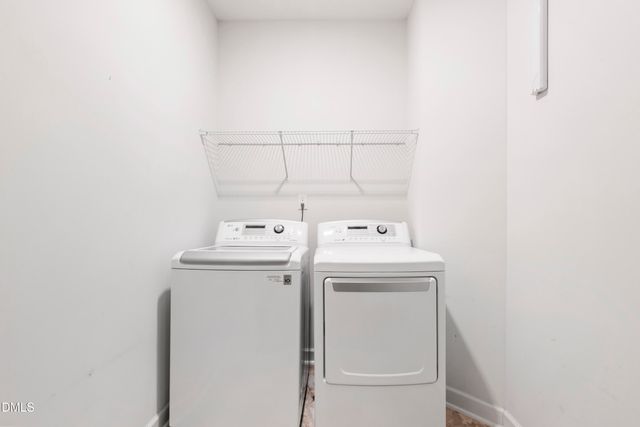 8121 Fieldcrest Lane, Fuquay Varina, NC 27526