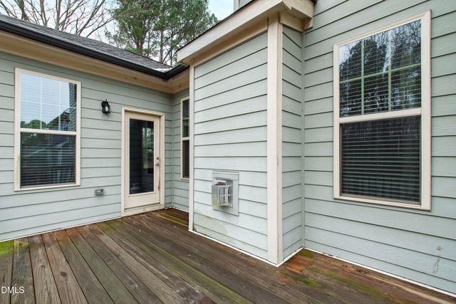 8121 Fieldcrest Lane, Fuquay Varina, NC 27526