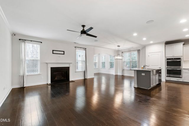 8121 Fieldcrest Lane, Fuquay Varina, NC 27526