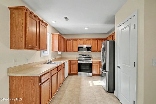 536 Edgewood Road, Boiling Spring Lakes, NC 28461