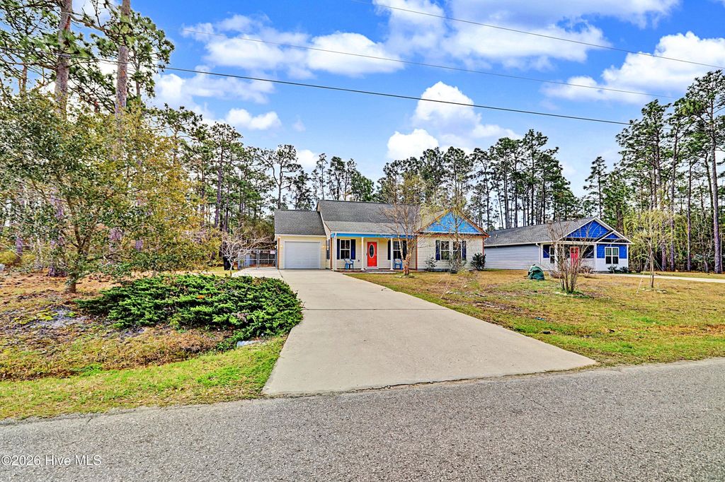 536 Edgewood Road, Boiling Spring Lakes, NC 28461