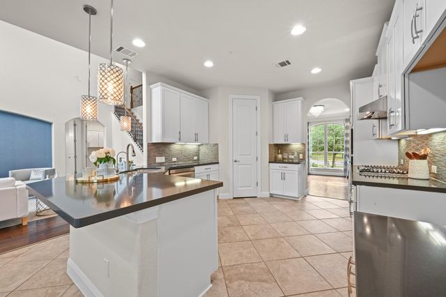 5404 Castana BND, Bee Cave, TX 78738