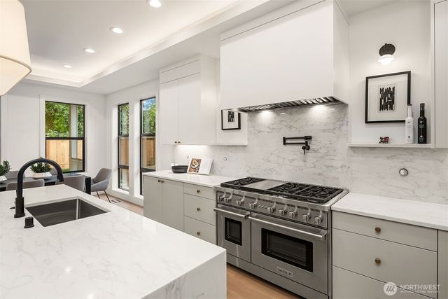 16026 Main Street, Bellevue, WA 98008