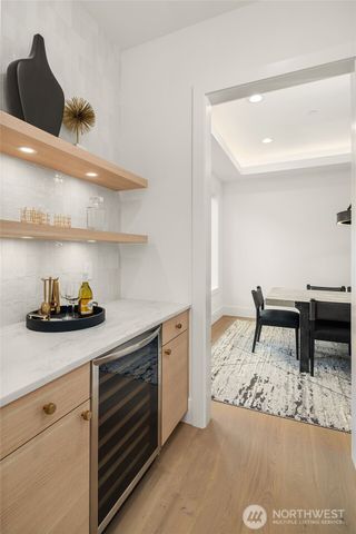 16026 Main Street, Bellevue, WA 98008