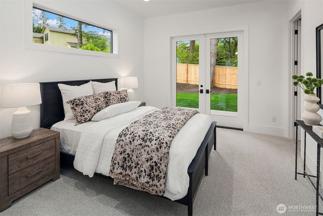 16026 Main Street, Bellevue, WA 98008