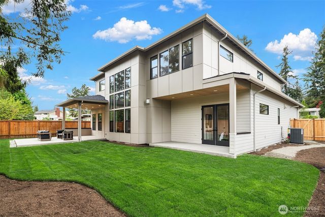 16026 Main Street, Bellevue, WA 98008