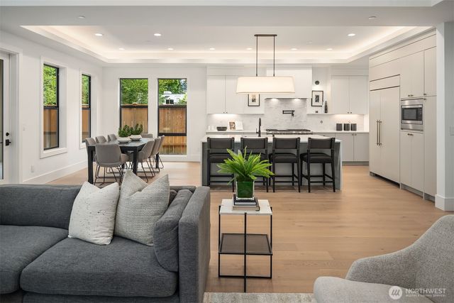 16026 Main Street, Bellevue, WA 98008