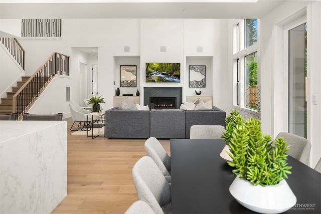16026 Main Street, Bellevue, WA 98008