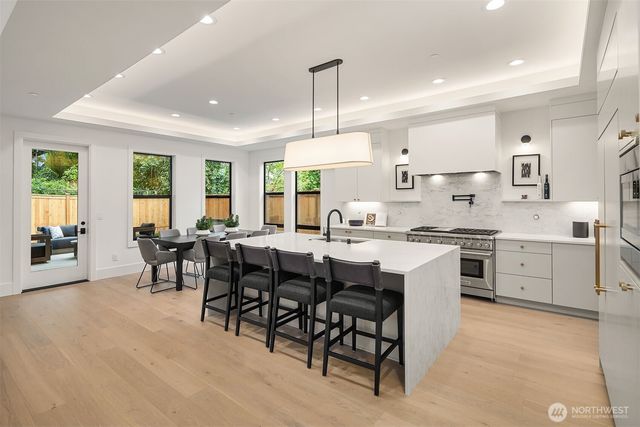 16026 Main Street, Bellevue, WA 98008