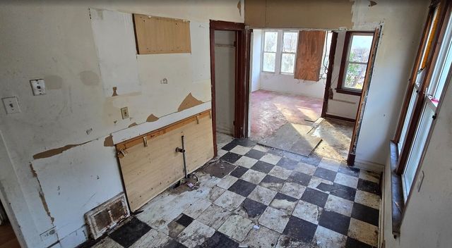 121 W 109th Place, Chicago, IL 60628