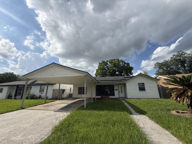 3326 Cliffmarshall Street, Houston, TX 77088