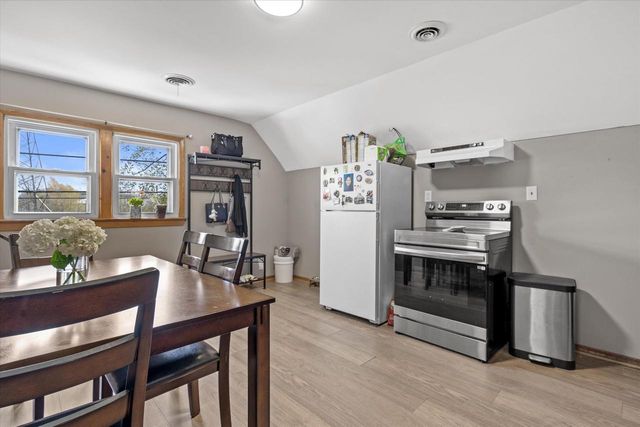 5102 Nicholson AVENUE, Cudahy, WI 53110