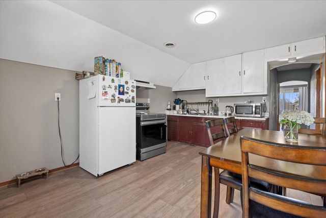 5102 Nicholson AVENUE, Cudahy, WI 53110