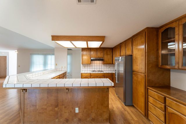 1635 Crom St, Manteca, CA 95337