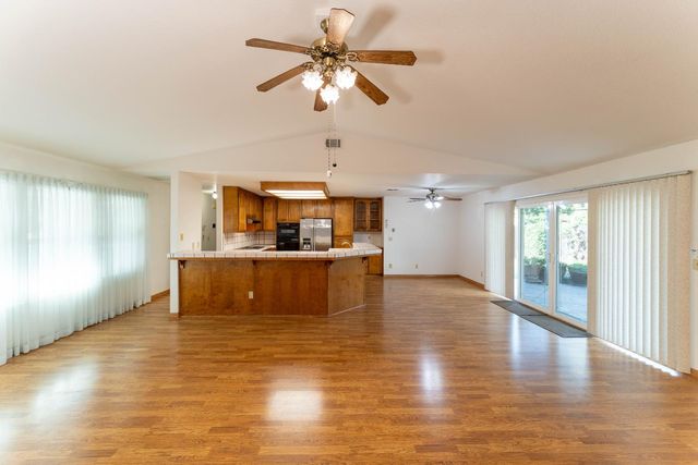 1635 Crom St, Manteca, CA 95337