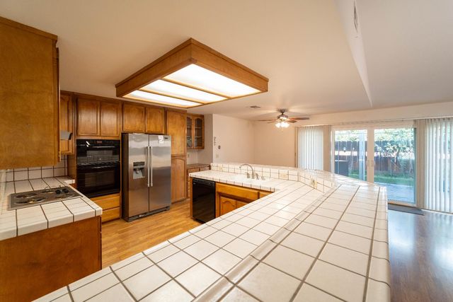 1635 Crom St, Manteca, CA 95337