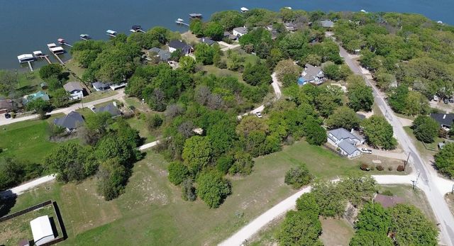 916 Woodland Drive, West Tawakoni, TX 75474