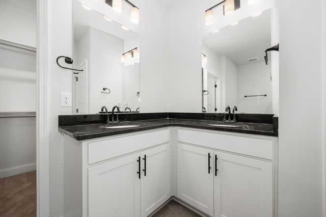 528 Rohan Drive, Murfreesboro, TN 37129